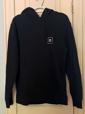 Black Chomp Men's Pullover Hoodie - Classic Hooded Sweatshirt
